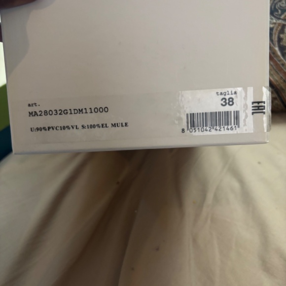 Moschino slides - Picture 3 of 5